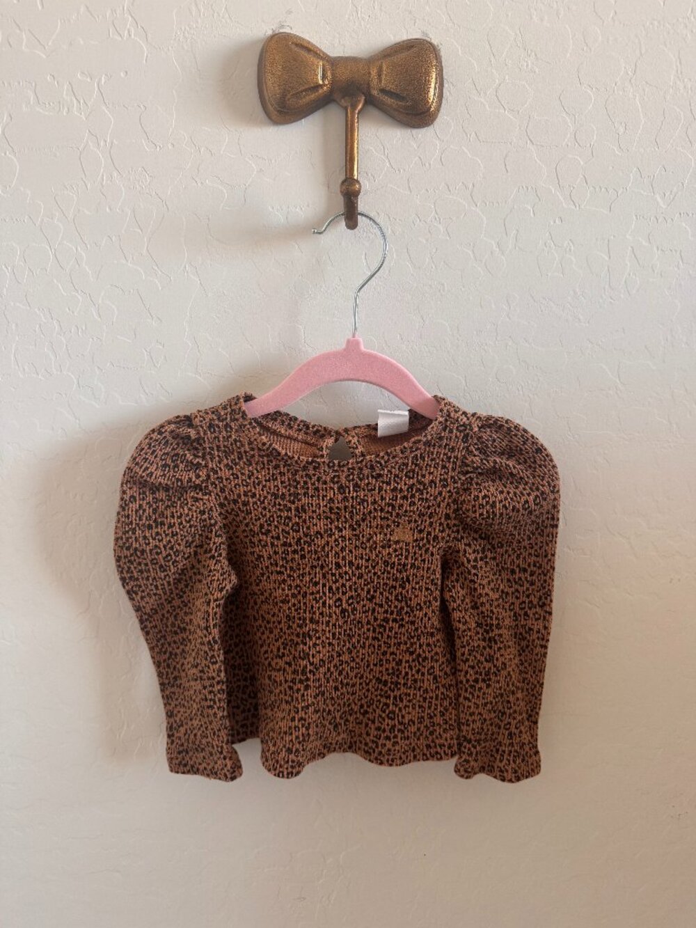 Gap toddler leopard print puff sleeve top